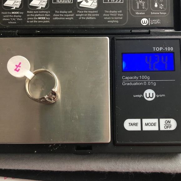 Sterling silver walrus solid ring. - Picture 8 of 8